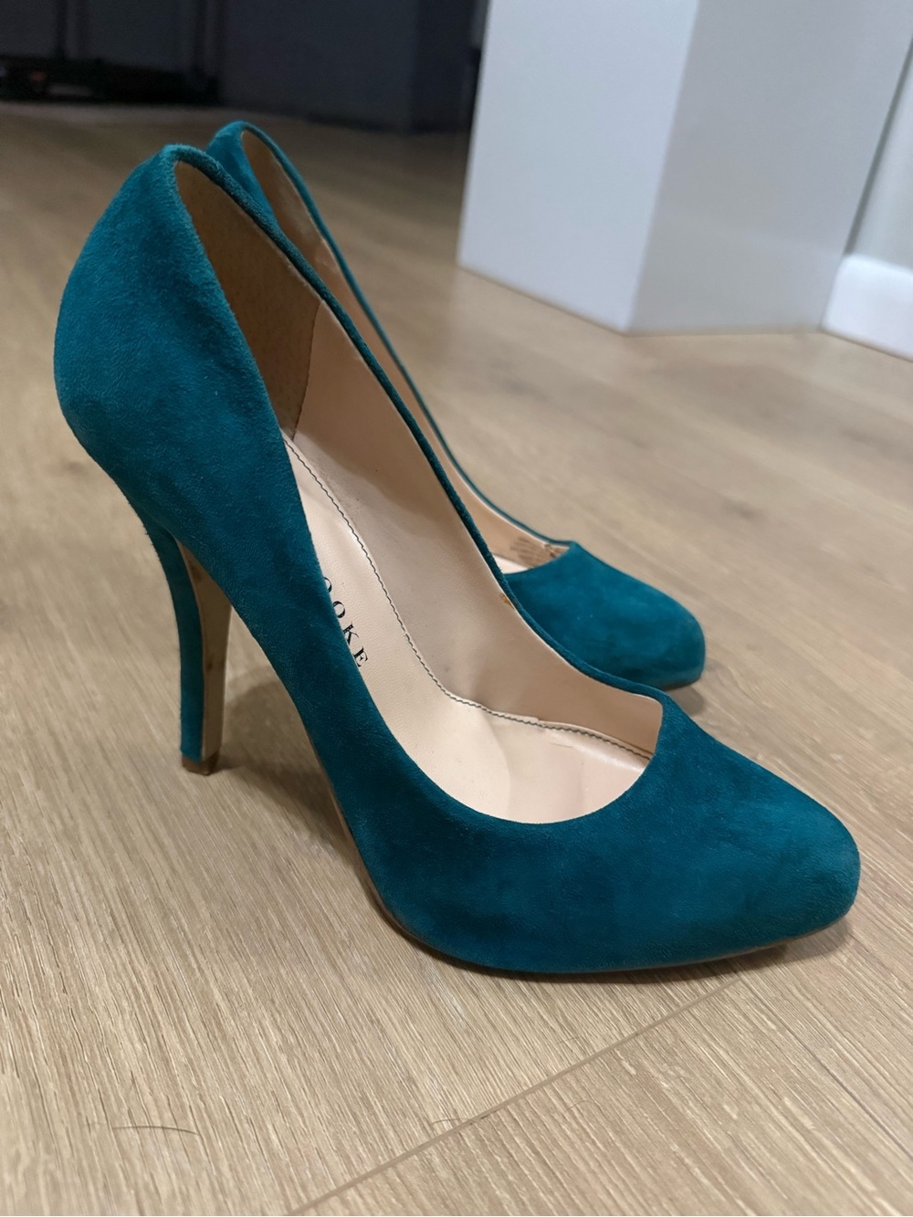 Audrey Brooke Teal Suede Pointed-Toe Stiletto Heels